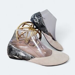 Violet & Red Vicky Snakeskin Print and Faux Suede Ballet Flats Size 7